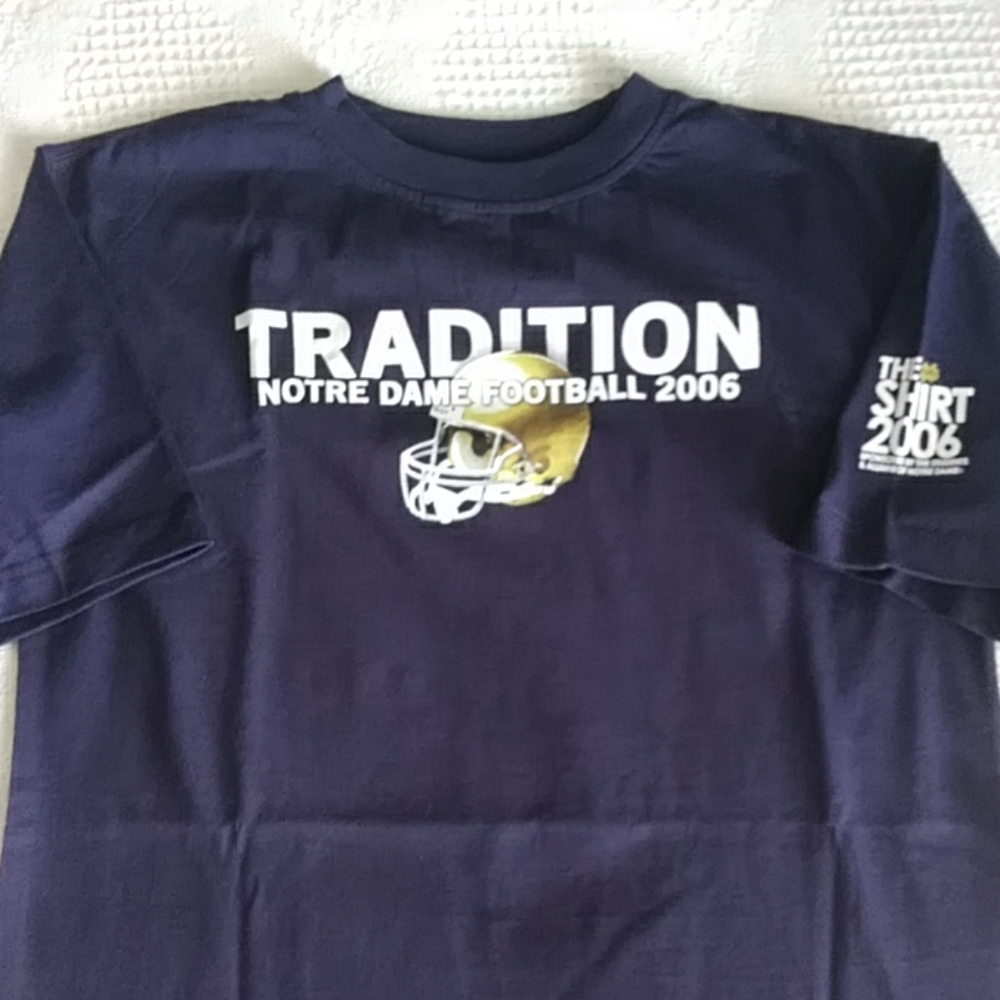 Vintage 2006 Norte Dame Football t- shirt Med